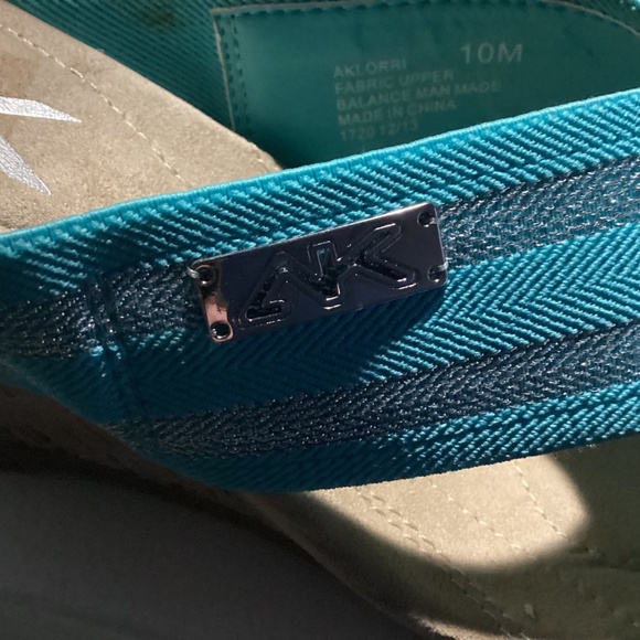 ANNE  KLEIN.   wedge sandals turquoise. Fun size 10 - Picture 5 of 9